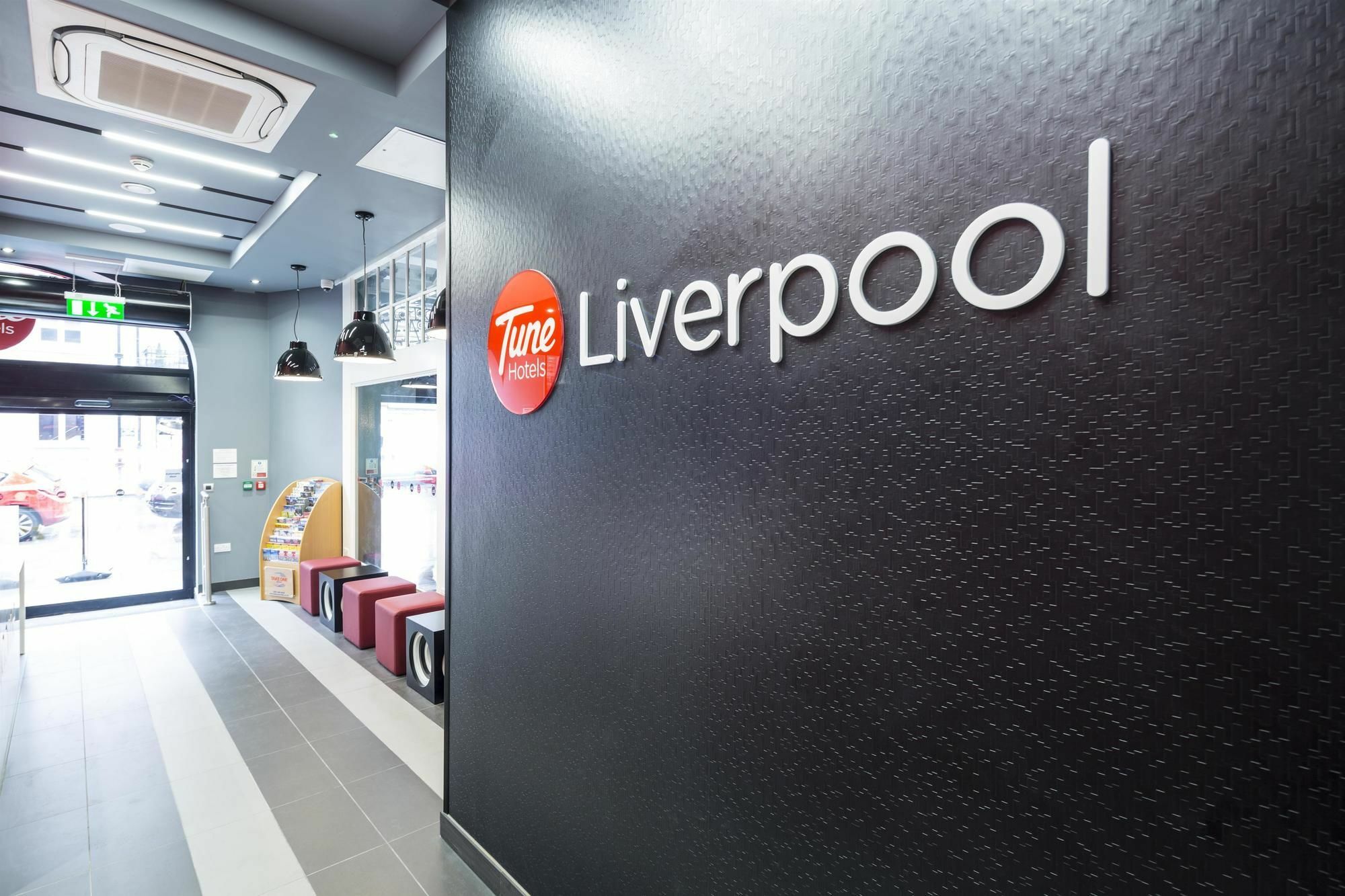 Tune Hotel Liverpool Exterior photo
