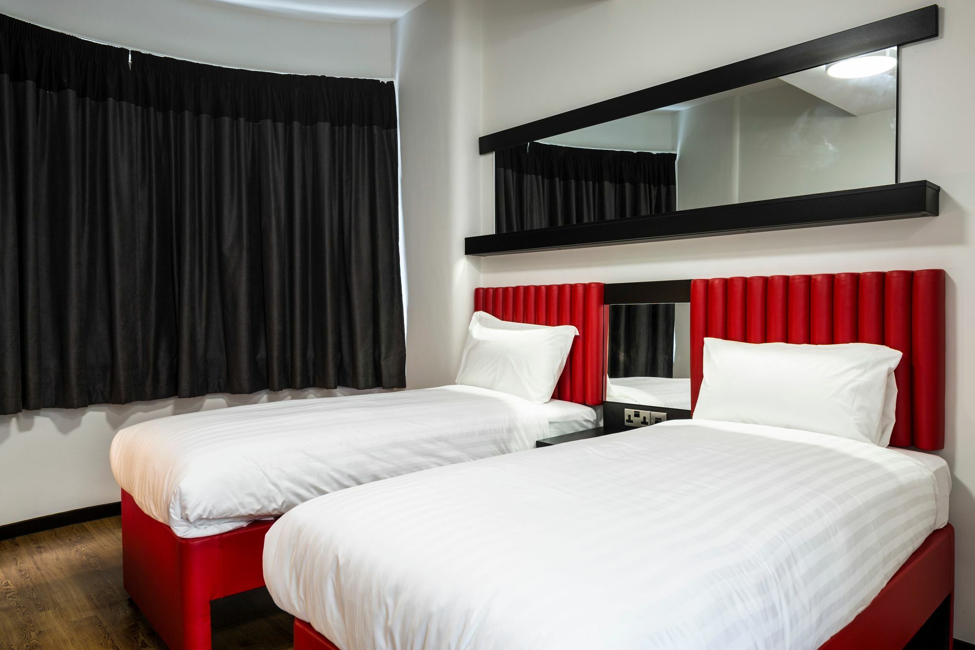 Tune Hotel Liverpool Exterior photo